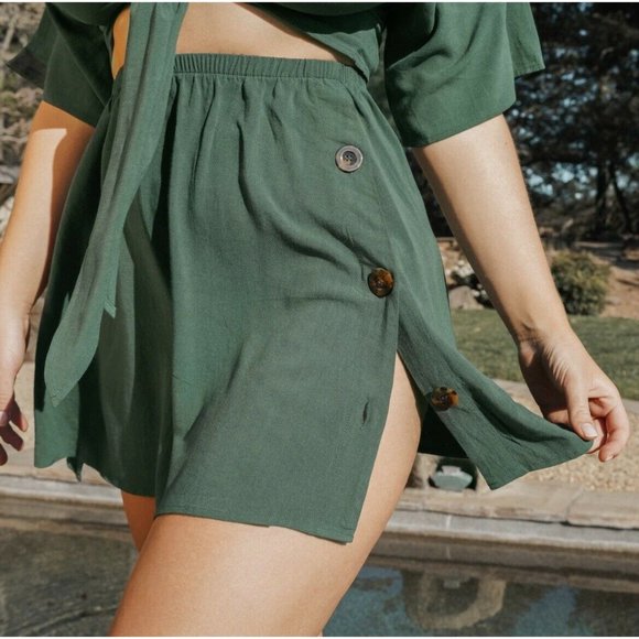 NWT Toluca Swim Victoria Palm Green Buttoned Mini Skirt - Womens sz M